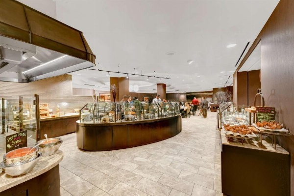 Hilton Anaheim image 15