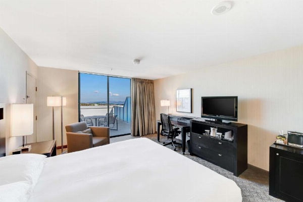 Hilton Anaheim image 28