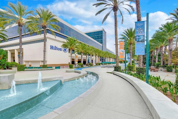 Hilton Anaheim image 3